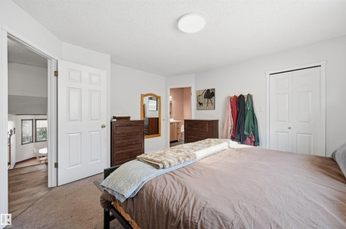 18639 72 Avenue Nw, Edmonton, AB 