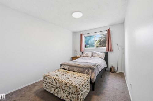 2nd bed on upper floor - 18639 72 Avenue Nw, Edmonton, AB 