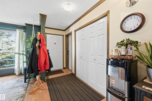 18639 72 Avenue Nw, Edmonton, AB 