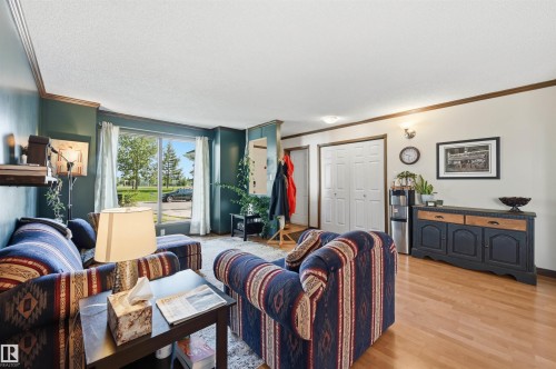 18639 72 Avenue Nw, Edmonton, AB 