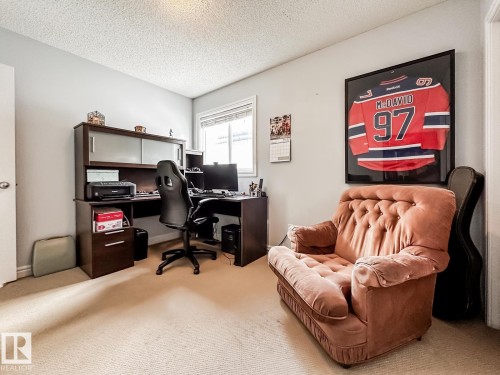 12060 19 Avenue Sw, Edmonton, AB - Indoor Photo Showing Other Room