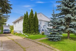 9716 162 st NW Edmonton NW  Edmonton, AB T5P 2K9