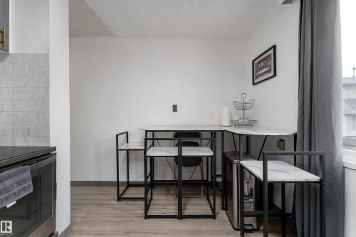 105 Callingwood Two Nw, Edmonton, AB - Indoor
