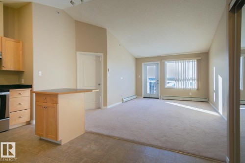 #409 5350 199 St Nw, Edmonton, AB - Indoor Photo Showing Other Room