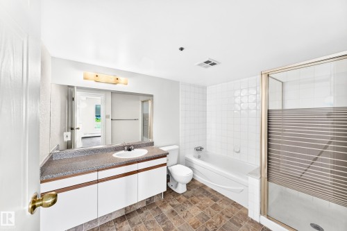 #706 11211 85 St Nw, Edmonton, AB - Indoor Photo Showing Bathroom