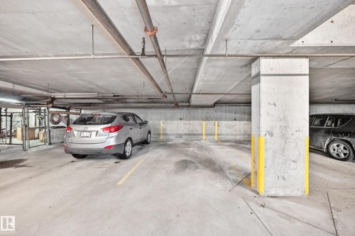 #706 11211 85 St Nw, Edmonton, AB - Indoor Photo Showing Garage