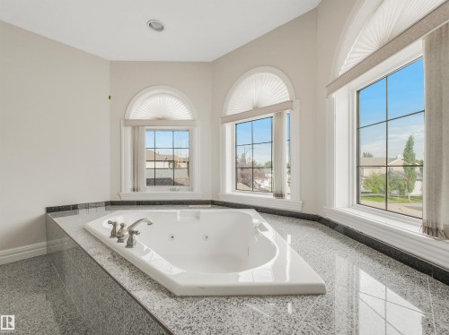 22 Shores Drive, Leduc, AB - Indoor Photo Showing Bathroom