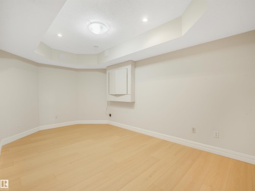 22 Shores Drive, Leduc, AB - Indoor Photo Showing Other Room