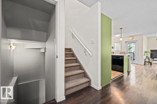 17020 78A Street Nw, Edmonton, AB - Indoor Photo Showing Other Room