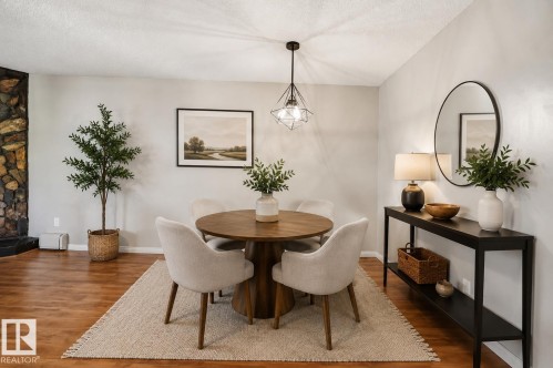 #107 10138 116 St Nw, Edmonton, AB - Indoor Photo Showing Dining Room