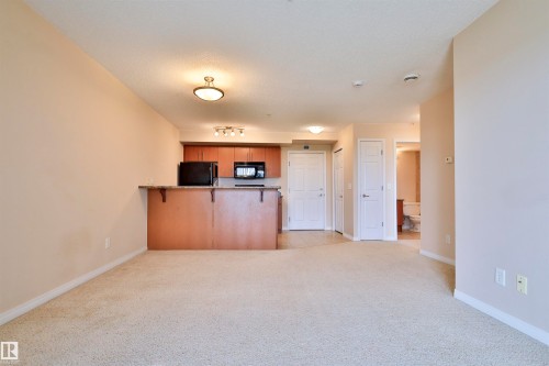 #213 6925 199 St Nw, Edmonton, AB - Indoor