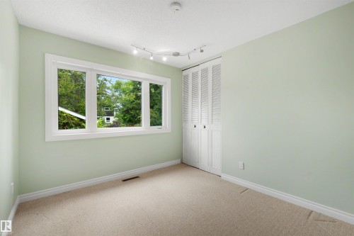 4139 122 Street Nw, Edmonton, AB - Indoor Photo Showing Other Room