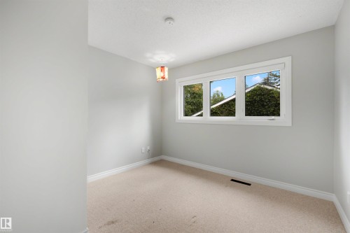 4139 122 Street Nw, Edmonton, AB - Indoor Photo Showing Other Room