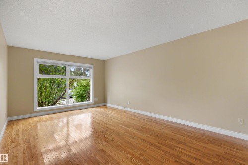 4139 122 Street Nw, Edmonton, AB - Indoor
