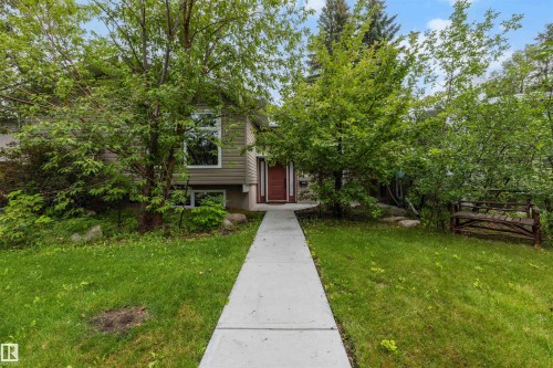 4139 122 Street Nw, Edmonton, AB - Outdoor