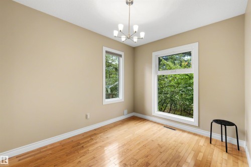 4139 122 Street Nw, Edmonton, AB - Indoor Photo Showing Other Room
