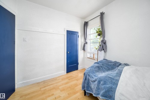 11604 97 Street Nw, Edmonton, AB - Indoor Photo Showing Bedroom