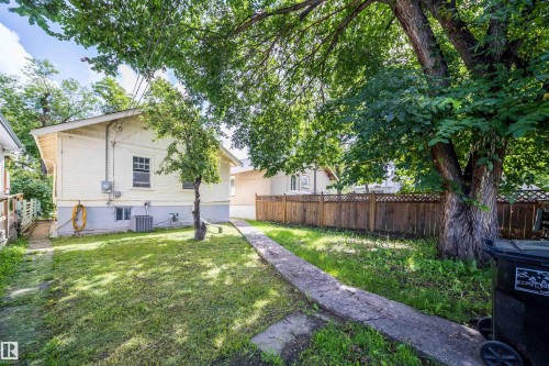 11604 97 Street Nw, Edmonton, AB - Outdoor