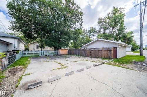 11604 97 Street Nw, Edmonton, AB - Outdoor