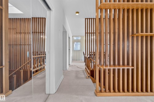 13842 Ravine Drive Nw, Edmonton, AB - Indoor Photo Showing Other Room