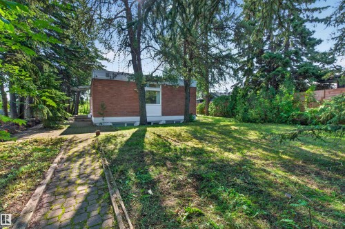 13842 Ravine Drive Nw, Edmonton, AB - Outdoor