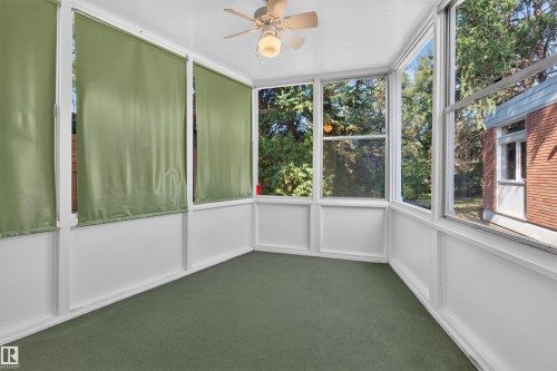 13842 Ravine Drive Nw, Edmonton, AB - Indoor Photo Showing Other Room