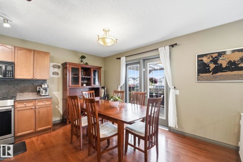 5420 162B Avenue Nw, Edmonton, AB - Indoor Photo Showing Dining Room