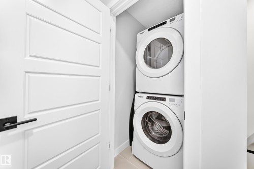 #15 6214 Cartmell Ct Sw, Edmonton, AB - Indoor Photo Showing Laundry Room
