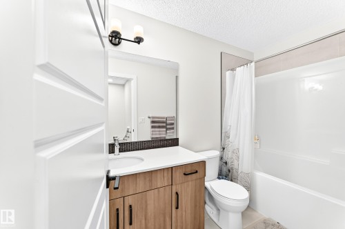 #15 6214 Cartmell Ct Sw, Edmonton, AB - Indoor Photo Showing Bathroom