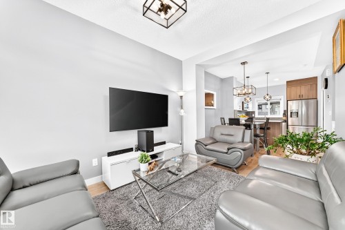 #15 6214 Cartmell Ct Sw, Edmonton, AB - Indoor Photo Showing Living Room
