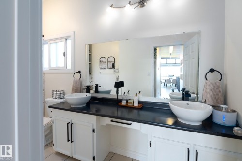 5019 42 Street, Cold Lake, AB - Indoor Photo Showing Bathroom