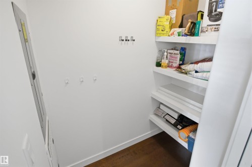 10806 83 Avenue Nw, Edmonton, AB - Indoor Photo Showing Other Room