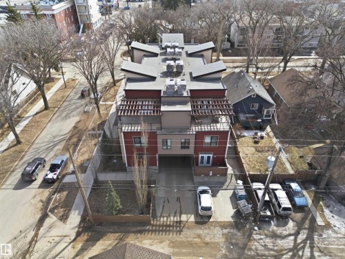 10806 83 Avenue Nw, Edmonton, AB - Outdoor