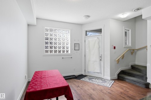 10806 83 Avenue Nw, Edmonton, AB - Indoor Photo Showing Other Room
