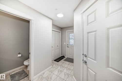 6419 18 Avenue Sw, Edmonton, AB - Indoor Photo Showing Other Room