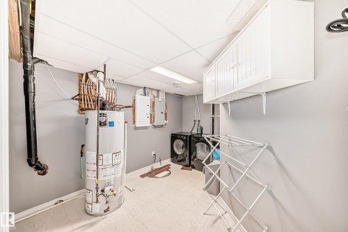 6419 18 Avenue Sw, Edmonton, AB - Indoor
