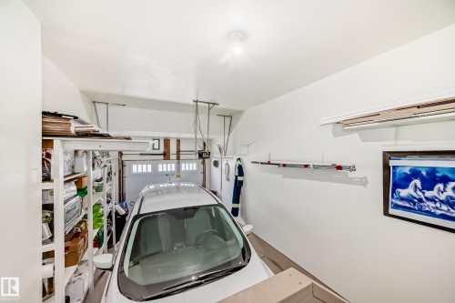 6419 18 Avenue Sw, Edmonton, AB - Indoor