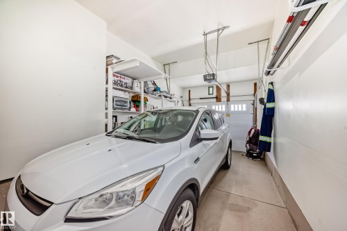 6419 18 Avenue Sw, Edmonton, AB - Indoor Photo Showing Garage