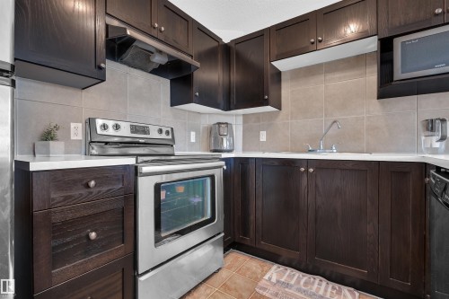 #2115 9357 Simpson Dr Nw, Edmonton, AB - Indoor Photo Showing Kitchen With Upgraded Kitchen