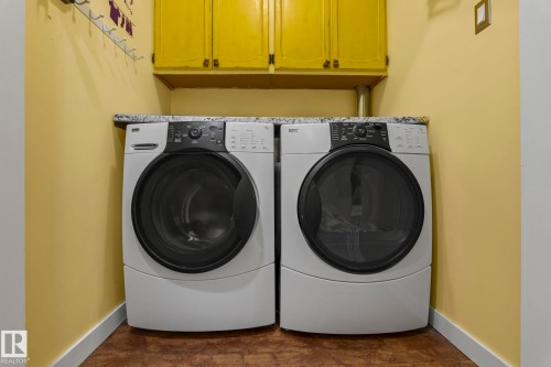 4111 131 Avenue Nw, Edmonton, AB - Indoor Photo Showing Laundry Room