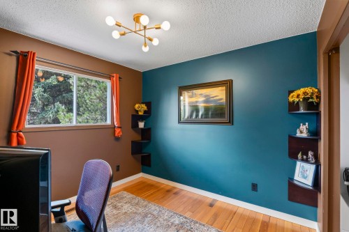 4111 131 Avenue Nw, Edmonton, AB - Indoor