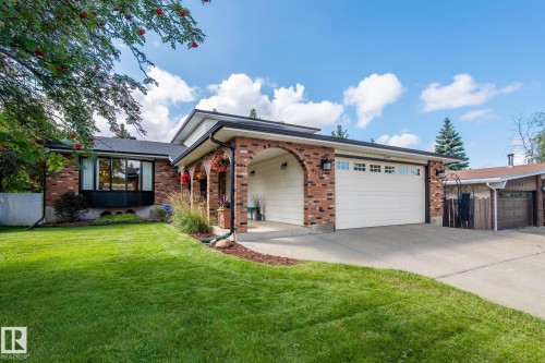 4111 131 Avenue Nw, Edmonton, AB - Outdoor