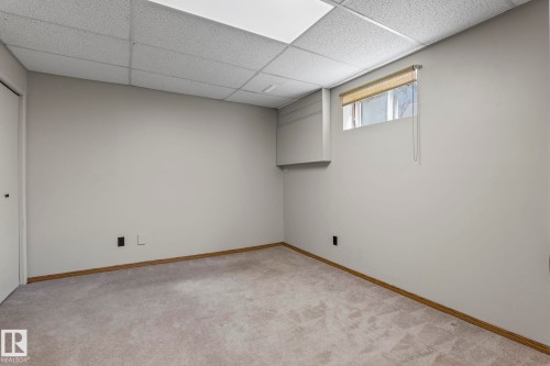 4111 131 Avenue Nw, Edmonton, AB - Indoor Photo Showing Other Room