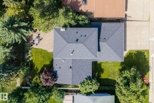 4111 131 Avenue Nw, Edmonton, AB - Outdoor