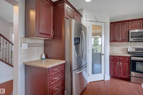 24 Birchmont Drive, Leduc, AB - Indoor Photo Showing Kitchen