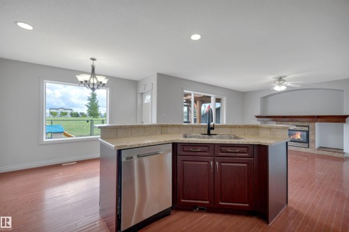 24 Birchmont Drive, Leduc, AB - Indoor Photo Showing Kitchen
