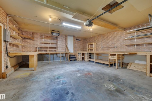 24 Birchmont Drive, Leduc, AB - Indoor Photo Showing Garage
