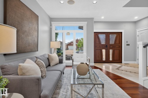 93 Nottingham Point, Sherwood Park, AB - Indoor Photo Showing Living Room