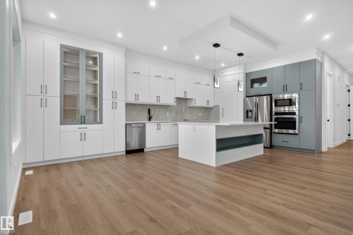 132 Edgewater Circle, Leduc, AB - Indoor Photo Showing Kitchen With Upgraded Kitchen
