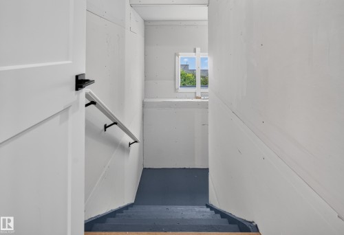 132 Edgewater Circle, Leduc, AB - Indoor Photo Showing Other Room